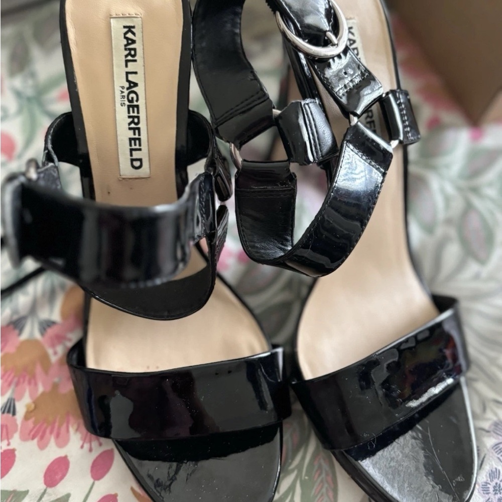 Karl Lagerfeld Black Heels with Patent Leather Straps